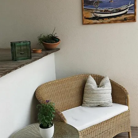 Ed's Happy Nest Apartamento